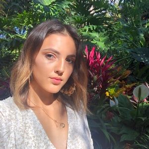 Meet your Posher, Naomi